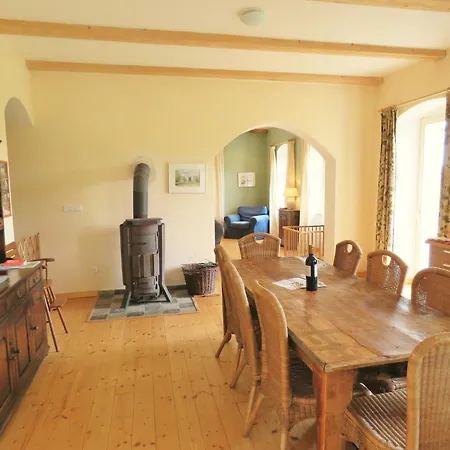 Bohemian Forest, Cleaning Included Milire